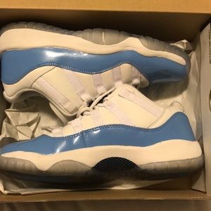 Air Jordan 11 Retro Low Baby Blue